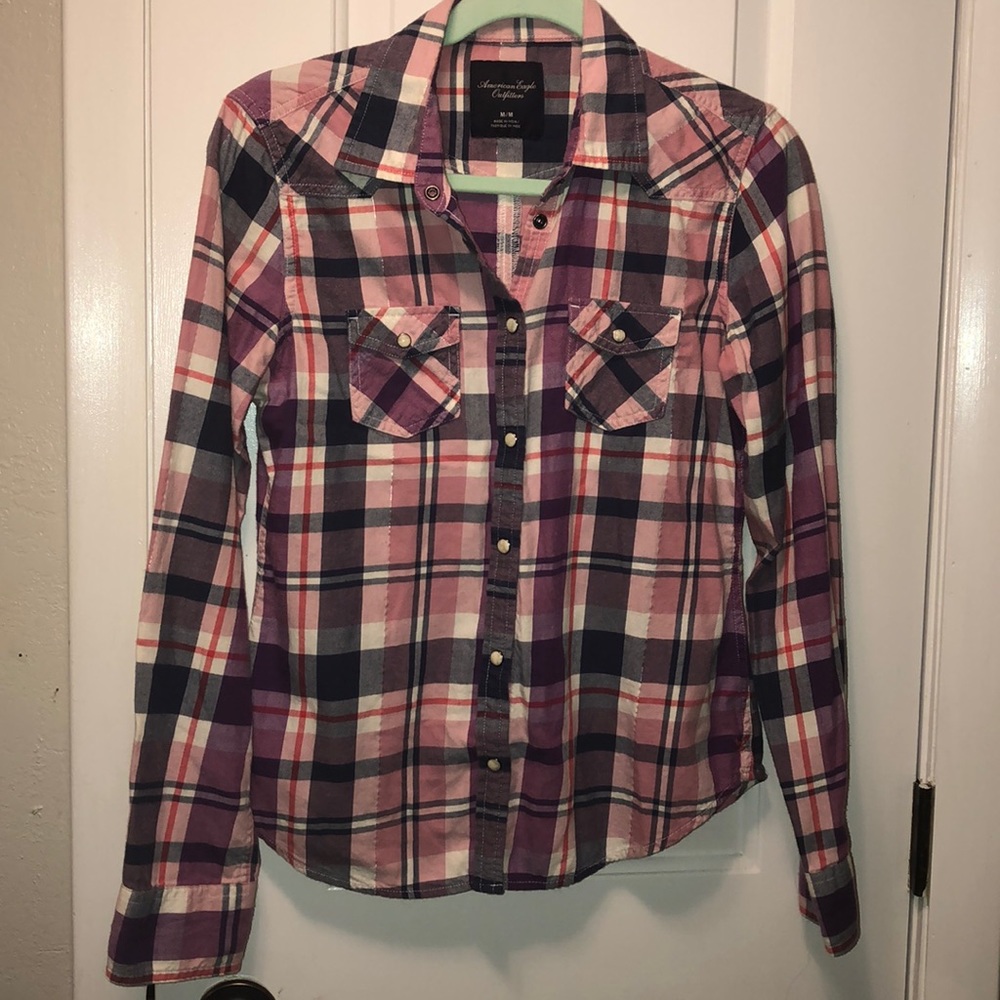 American Eagle Button Up